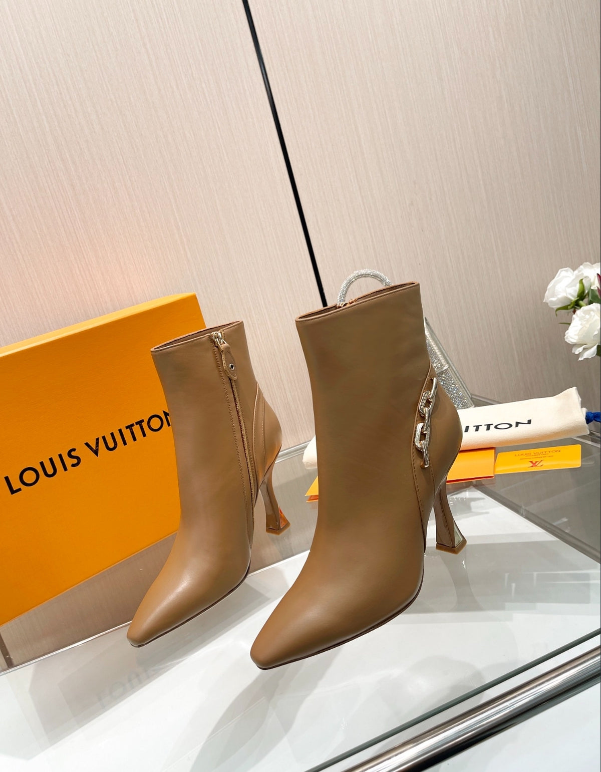 LOUIS VUITTON POINTED-TOE ANKLE BOOTS – COGNAC BROWN